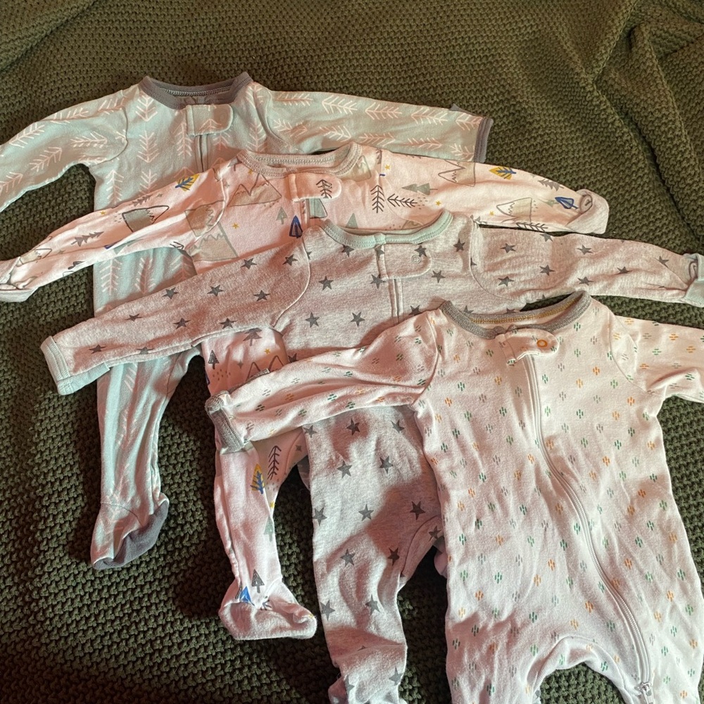4 newborn sleepers